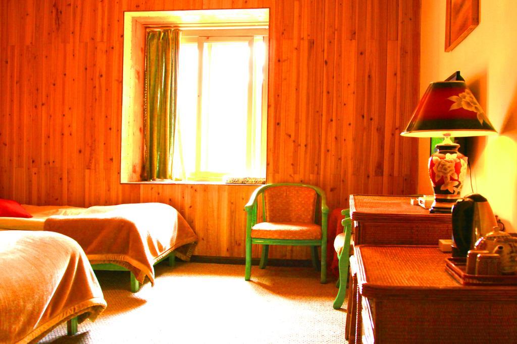 Shangri-La Lao Shay Youth Hostel Exterior photo