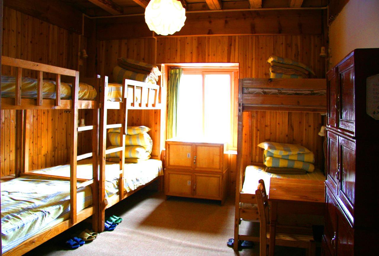 Shangri-La Lao Shay Youth Hostel Exterior photo