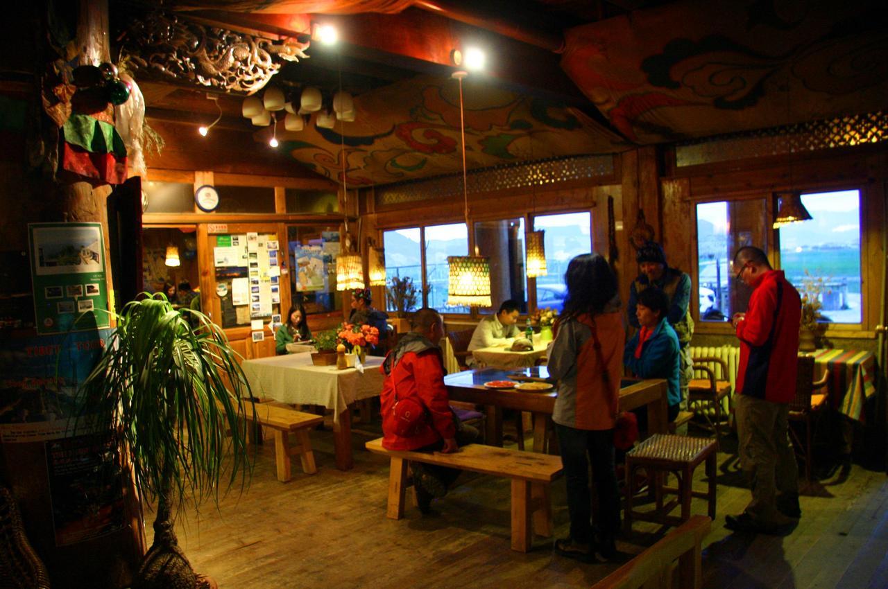 Shangri-La Lao Shay Youth Hostel Exterior photo